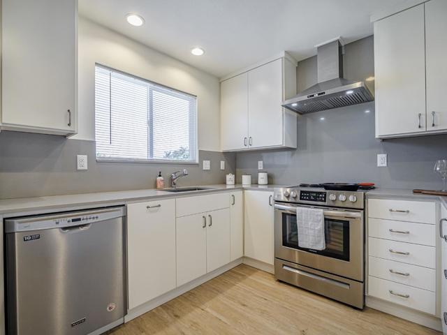 466 Cloudview Drive, Watsonville CA: https://media.crmls.org/mediaz/fd6fa3a9-2343-4f17-8b91-ec9542d3fec0.jpg