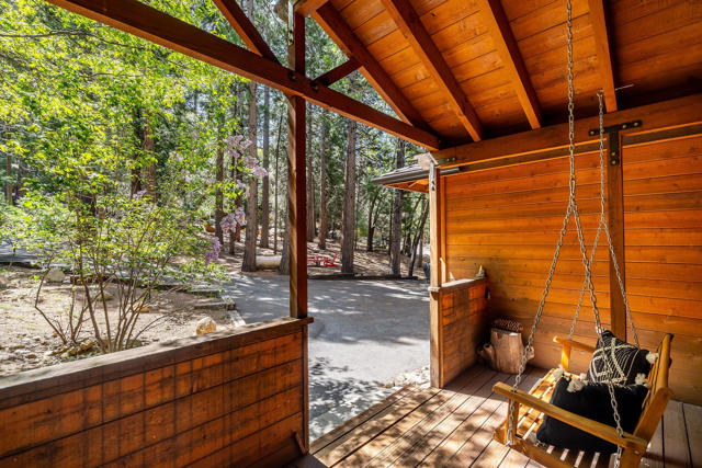 24542 Fern Valley Road, Idyllwild CA: https://media.crmls.org/mediaz/fd702e45-cb2b-4b67-b848-9ebabfdcf4bc.jpg