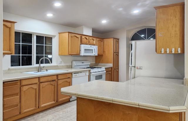 555 Umbarger Road, San Jose CA: https://media.crmls.org/mediaz/fd7042a6-7e4d-41f8-a9ae-a9269a7303fc.jpg