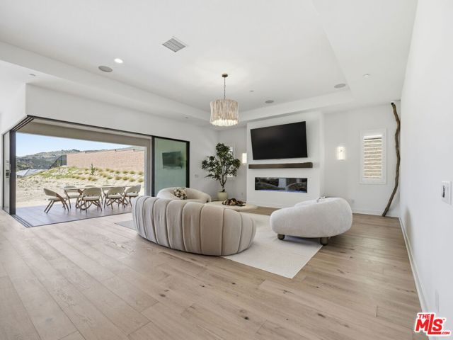 Image 11 of 54 For 12061 Northstar Lane