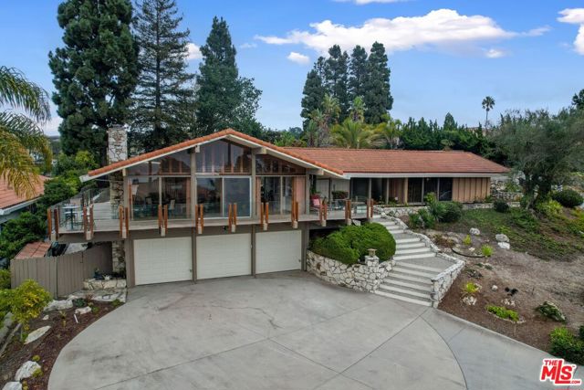 6847 Crest Road, Rancho Palos Verdes, California 90275, 4 Bedrooms Bedrooms, ,3 BathroomsBathrooms,Residential,Sold,Crest,25498791