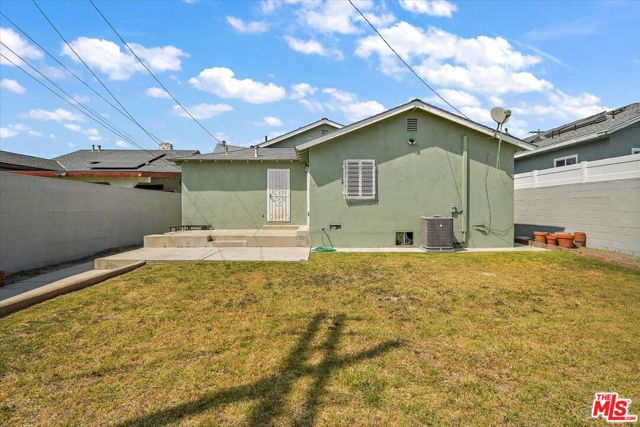 1712 127th Street, Los Angeles, California 90047, 3 Bedrooms Bedrooms, ,3 BathroomsBathrooms,Single Family Residence,For Sale,127th,24433615