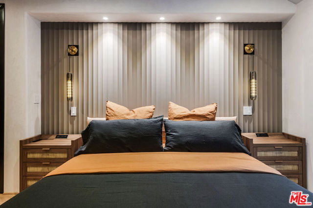 8721 Sunset Plaza Terrace, West Hollywood CA: https://media.crmls.org/mediaz/fd71d5eb-b169-482f-b432-27303bac4086.jpg