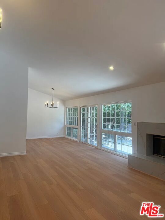 24316 Burbank Blvd photo 18