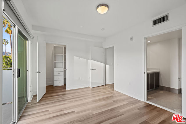 120 S Orlando Avenue, Los Angeles CA: https://media.crmls.org/mediaz/fd73147c-b7e7-4133-aeb6-33944015c38c.jpg
