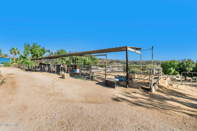 11270 Dominica Avenue, Lakeview Terrace CA: https://media.crmls.org/mediaz/fd7314df-ee7c-45bb-801f-8d42bd6bae29.jpg