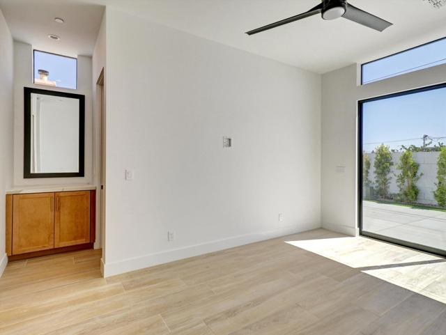 52120 Avenida Alvarado, La Quinta CA: https://media.crmls.org/mediaz/fd75c741-edf6-4bfb-8443-bb07c9b41148.jpg