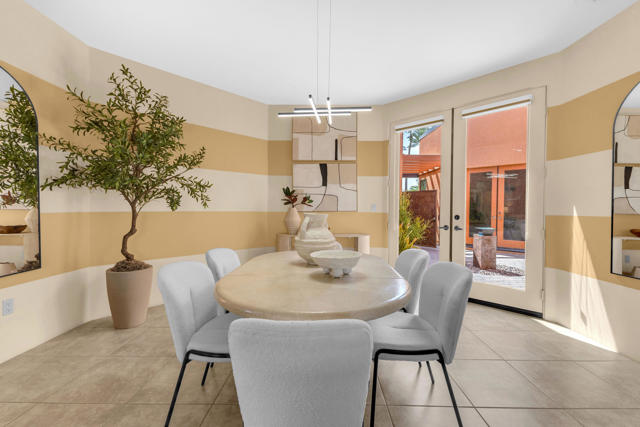 50050 Camino Privado, La Quinta CA: https://media.crmls.org/mediaz/fd77e1f2-df6c-453f-9f5e-d07dfc0a8b73.jpg