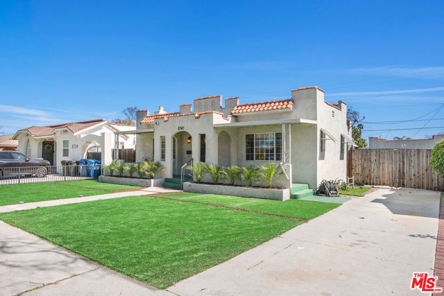 8740 La Salle Avenue, Los Angeles CA: https://media.crmls.org/mediaz/fd78229c-ec86-4003-9c02-e646fa13f95b.jpg