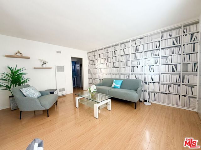 1053 South Oxford Avenue photo 11