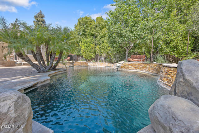 758 Camino Dos Rios, Thousand Oaks CA: https://media.crmls.org/mediaz/fd78c5c5-7d4f-4e41-81dd-5df31d9b537d.jpg