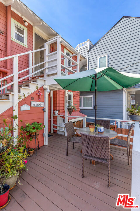 129 Ocean Park Boulevard photo 20