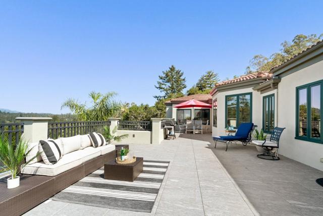 17 Kite Hill Road, Santa Cruz CA: https://media.crmls.org/mediaz/fd797d7f-e37b-4f38-a6af-6ba0dd7f40ae.jpg