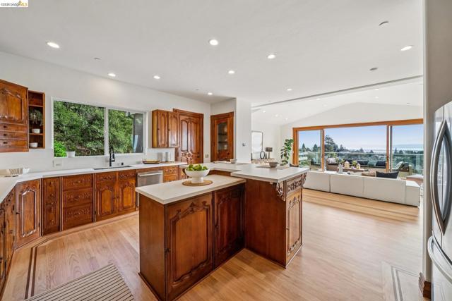 Image 25 of 60 For 33 Somerset Rd