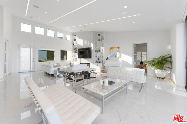 Drew Fenton | 28405 Via Acero Street Malibu CA | MLS: 7236533