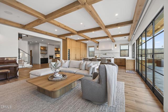 Detail Gallery Image 11 of 70 For 1305 Beachmont, Ventura,  CA 93001 - 4 Beds | 4 Baths