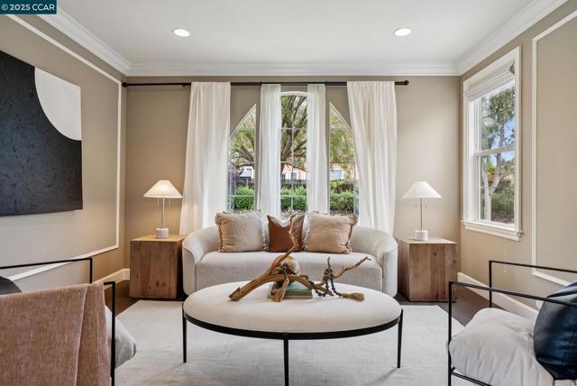 5269 S Montecito Dr, Concord CA: https://media.crmls.org/mediaz/fd7b61ae-d0b8-4c0b-b04e-ee1764712dbe.jpg