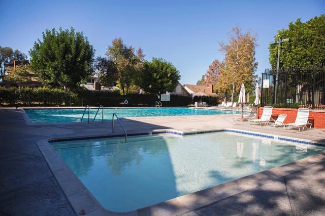 10706 Esmeraldas Dr, San Diego CA: https://media.crmls.org/mediaz/fd7b6c60-7a1c-4c70-b6e5-6f7b767a70b2.jpg