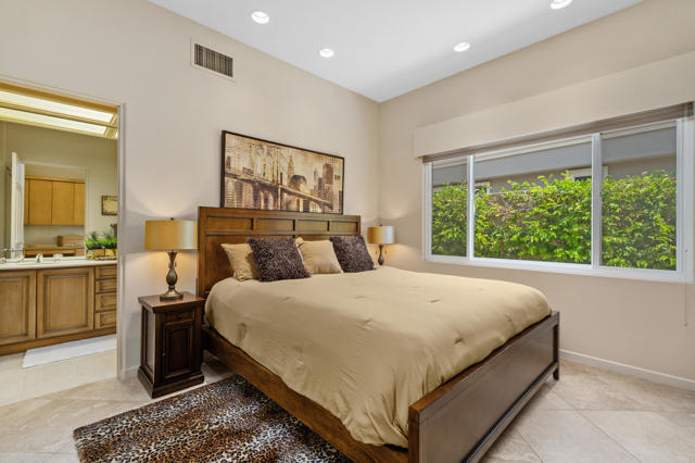 263 Desert Holly Drive, Palm Desert, CA 92211