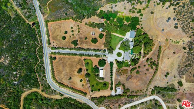 Drew Fenton | 33269 Mulholland Highway Malibu CA | MLS: 7212600 Drew Fenton | 33269 Mulholland Highway Malibu CA | MLS: 7212600