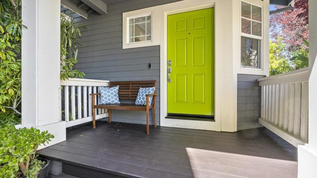 1550 Redwood Court, Mountain View CA: https://media.crmls.org/mediaz/fd7c16c6-6510-44bc-a97f-6f78e0dd1dc9.jpg