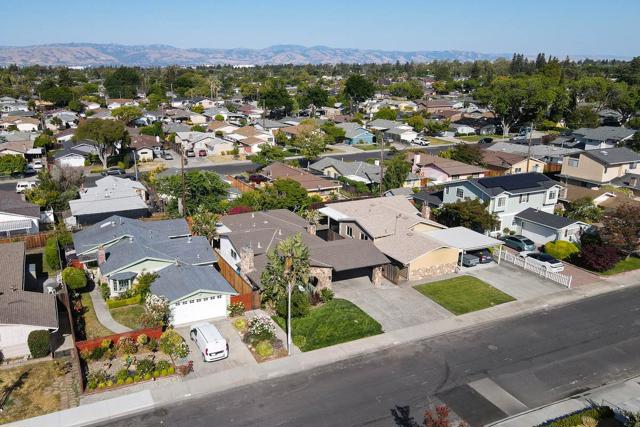 2189 Ventura Place, Santa Clara CA: https://media.crmls.org/mediaz/fd7c4920-097f-4419-9c95-bed99b278d24.jpg