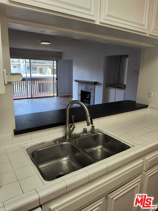 5334 N Lindley Avenue, Encino CA: https://media.crmls.org/mediaz/fd7c6e4b-7309-4ddd-b455-06d0a795fa1d.jpg