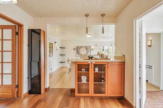 Image 17 of 60 For 44 Highgate Rd