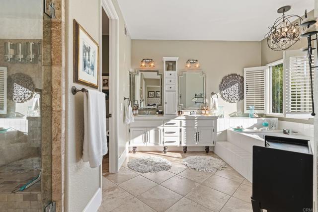 Detail Gallery Image 33 of 56 For 2763 Canyon Oak Pl, Escondido,  CA 92029 - 5 Beds | 3 Baths