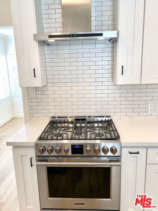 5220 5222 Whitsett Avenue, Valley Village CA: https://media.crmls.org/mediaz/fd7e262b-97d7-4caf-9687-a51d198668be.jpg