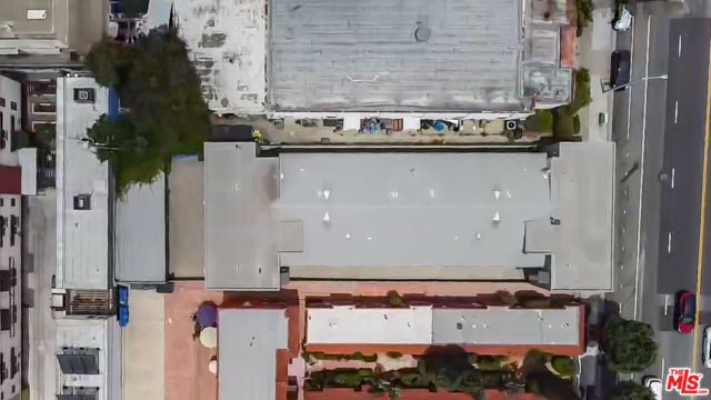 1241 N Fairfax Avenue, West Hollywood CA: https://media.crmls.org/mediaz/fd7e4b89-eb05-46e8-b6e6-598216040360.jpg