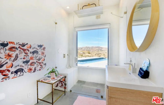 5215 Pioneertown Road, Pioneertown CA: https://media.crmls.org/mediaz/fd7ed613-4fcc-4656-8267-c5b8a805953f.jpg