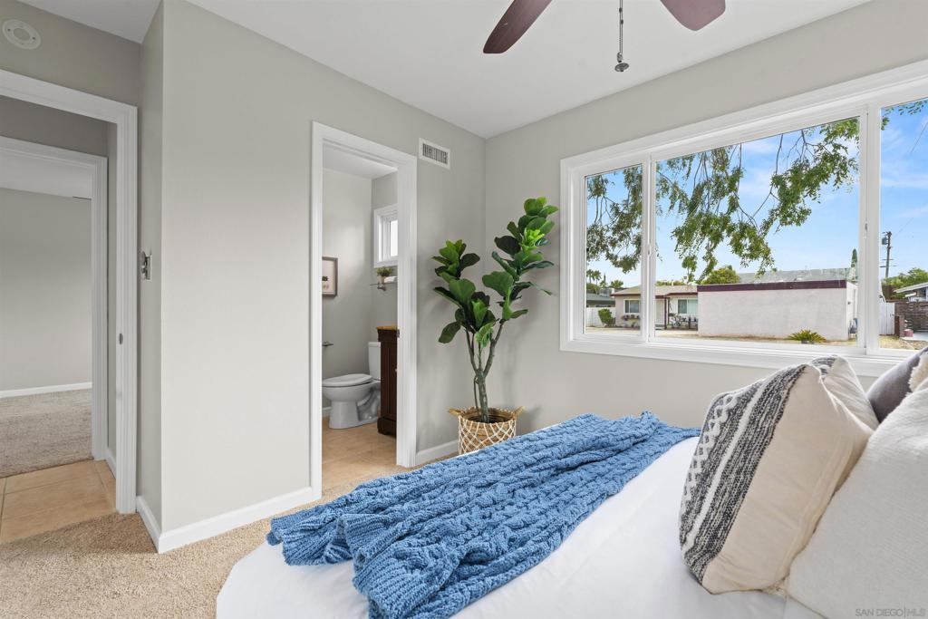 MLS #250034294SD img 35