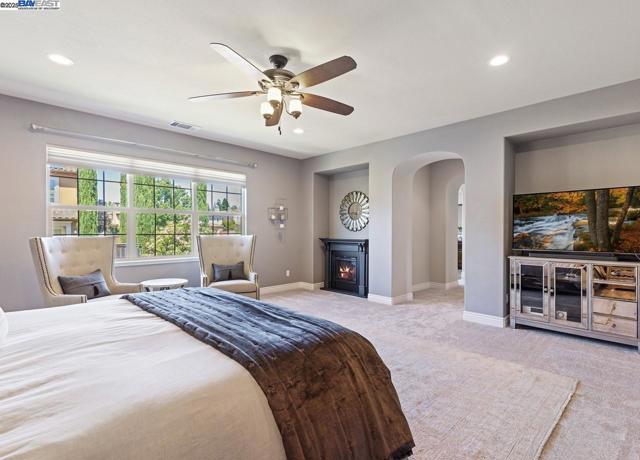 7563 Balmoral Way, San Ramon CA: https://media.crmls.org/mediaz/fd80c6a4-8b66-420b-86f4-6eba26aad6b1.jpg