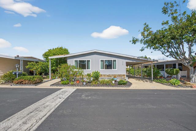 Detail Gallery Image 35 of 37 For 222 Calle Fronte #29,  Camarillo,  CA 93012 - 2 Beds | 2 Baths