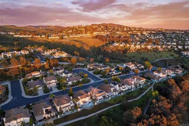 Detail Gallery Image 56 of 66 For 2955 Avendia Valera, Carlsbad,  CA 92009 - 5 Beds | 3 Baths