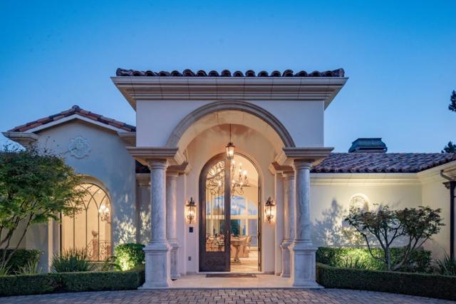 1519 Riata Road, Pebble Beach CA: https://media.crmls.org/mediaz/fd8369bc-2e62-4f2e-ae94-ba7c88c60bca.jpg