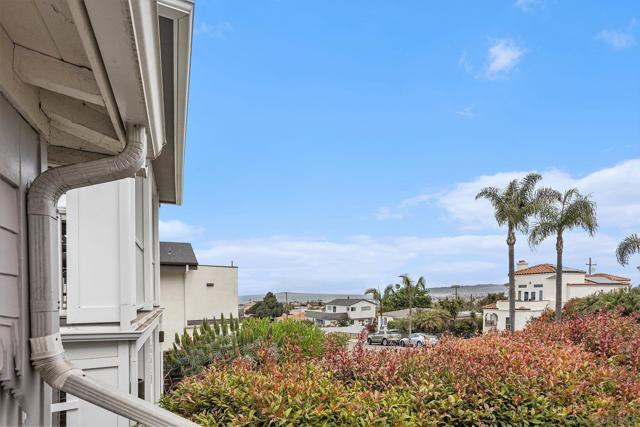 4655 Coronado Ave., San Diego CA: https://media.crmls.org/mediaz/fd841035-dfe2-4f65-9cf9-e8c41acce786.jpg