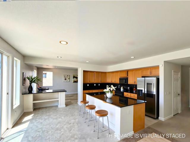 3940 Pine Lake Cir, Stockton CA: https://media.crmls.org/mediaz/fd85860d-d393-4014-8d5b-81741ba74979.jpg