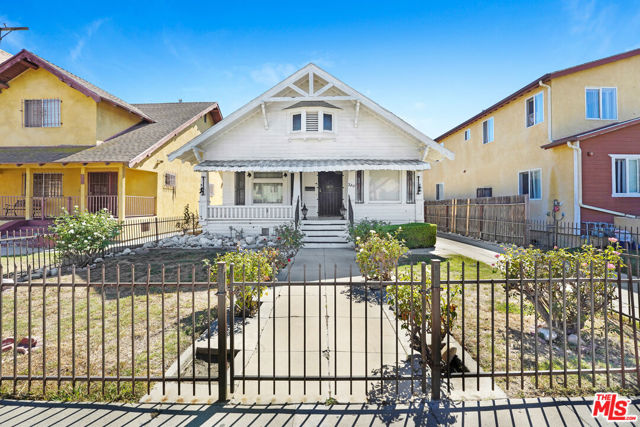 320 West 46th Street