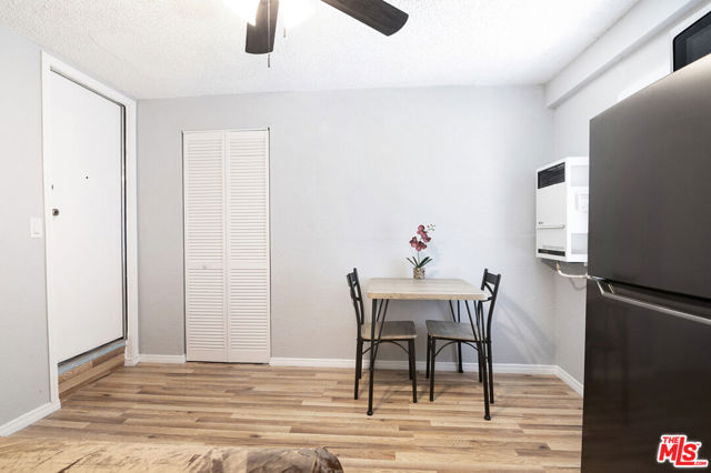 930 Fraser Avenue, Los Angeles CA: https://media.crmls.org/mediaz/fd86bf11-e26d-43ea-bce7-95378b786d4f.jpg