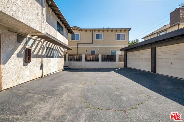 2602 CARNEGIE Lane, Redondo Beach, California 90278, ,Residential Income,Sold,CARNEGIE,22138107