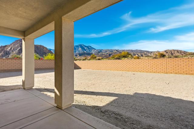 Image 33 of 40 For 58293 Coral View Way