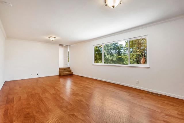 17 Muth Drive, Orinda CA: https://media.crmls.org/mediaz/fd87b85f-1f3f-41c9-a802-413f50fd2969.jpg