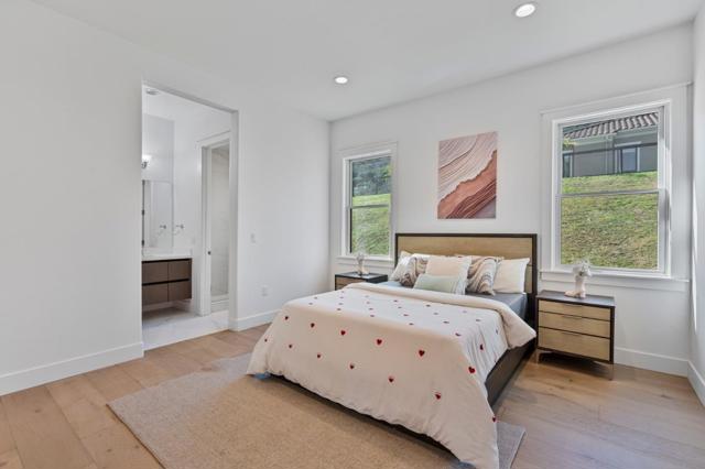 Image 40 of 65 For 8014 Kingbird Ct