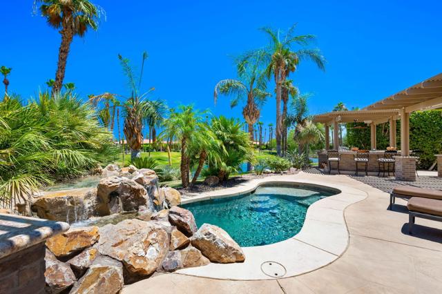 48170 Hjorth Street, Indio CA: https://media.crmls.org/mediaz/fd8972e5-96c8-4c48-bf54-a6ecb0e1dae7.jpg