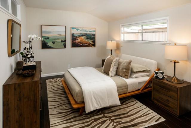 252 Raymundo Drive, Woodside CA: https://media.crmls.org/mediaz/fd8aabaa-73a3-4f45-8ca5-81efd94a86b5.jpg