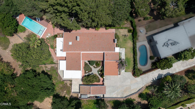 872 Flores De Oro, South Pasadena CA: https://media.crmls.org/mediaz/fd8ac95a-e6eb-4bf8-9f62-36f77bbfd503.jpg