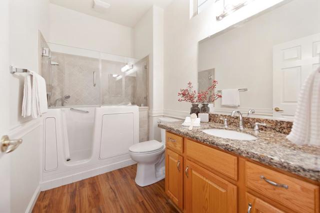 1817 Barn Valley Lane, Lincoln CA: https://media.crmls.org/mediaz/fd8adf65-d32b-402c-ad00-6bb503e658e8.jpg
