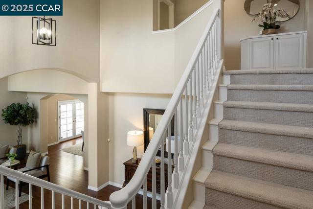 825 Bertram St, Walnut Creek CA: https://media.crmls.org/mediaz/fd8b35a5-d147-4f5c-847c-7bc25fda3d4d.jpg